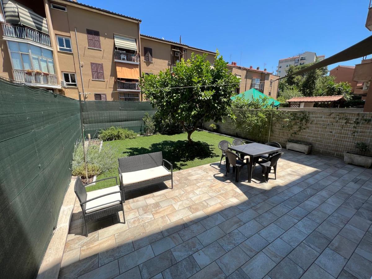 Casa Paestum. Your Wonderful Garden In Roma Eksteriør bilde